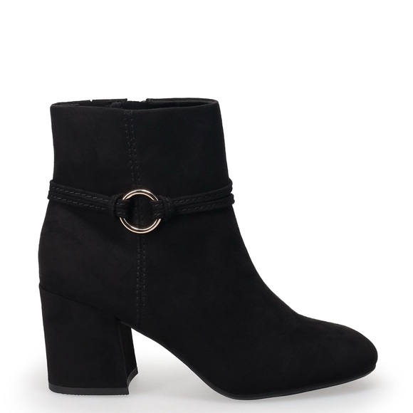 Ring Hardware Chunky Heel Boots - Picture 1 of 9